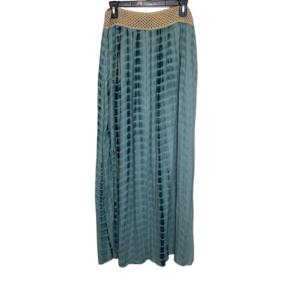 Miss Me Maxi Skirt Green Size Medium CottageCore Dainty Feminine Peasant Crochet